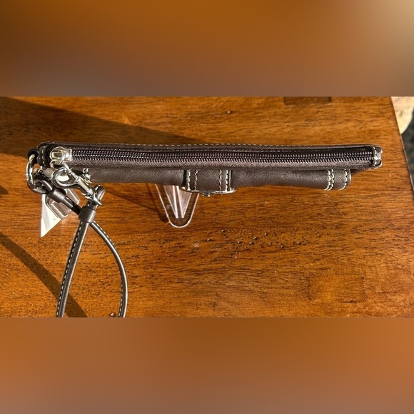 Coach Soho Brown Leather Large Wristlet Clutch F40574 NWT - Picture 9 of 17